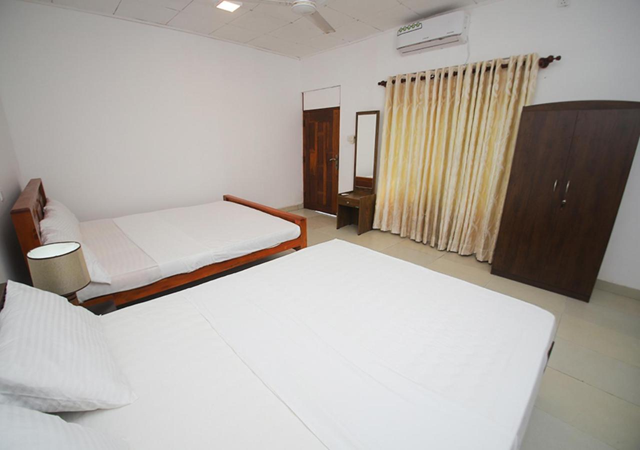 Birdsong Leisure Resort Tissamaharama Exterior photo